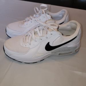 Nike Air Max Excee 90 Sz 7.5 Women
